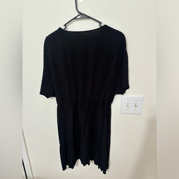 SHEIN Black Asymmetrical Swim Coverup - Picture 4 of 4